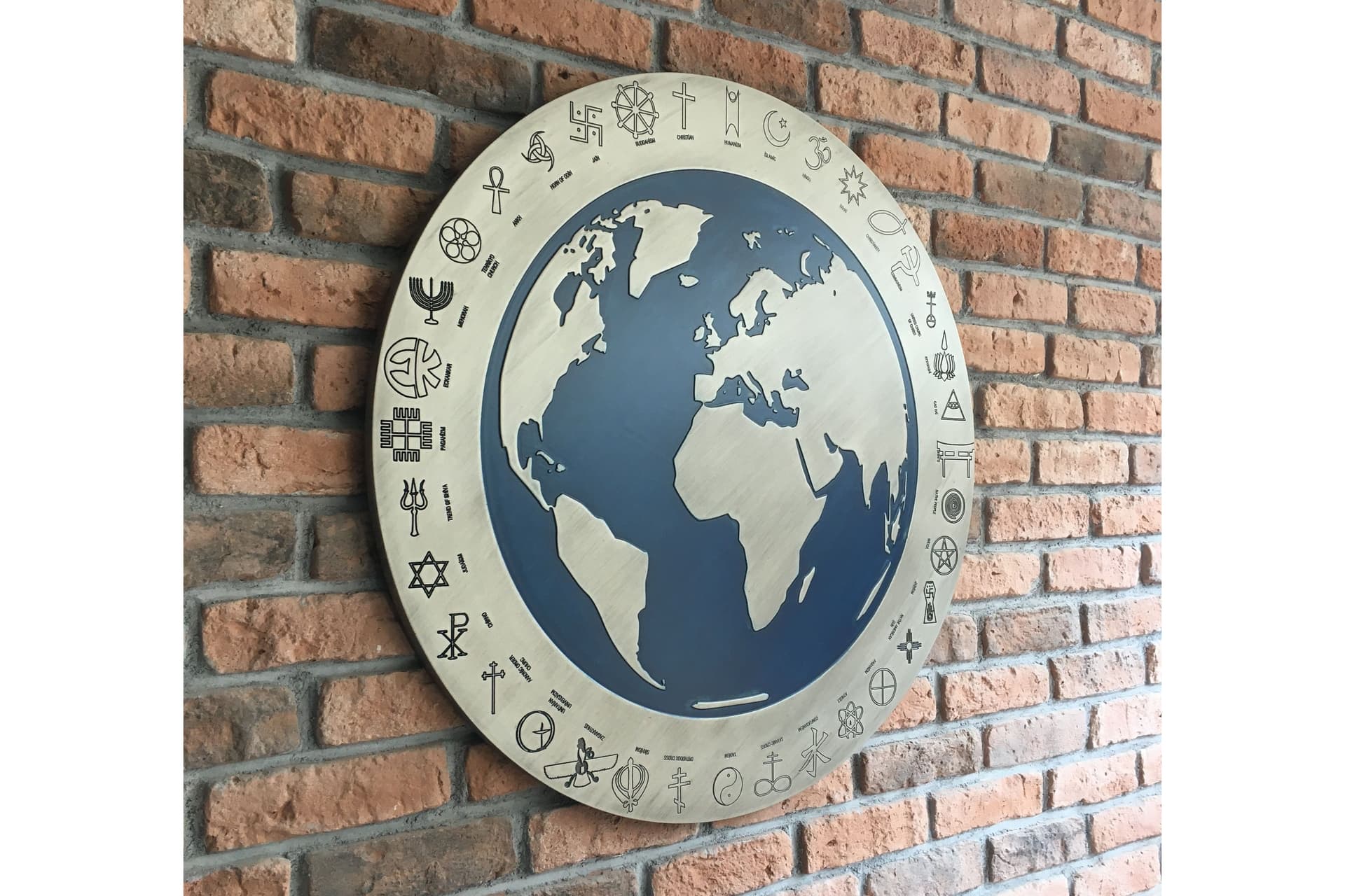 DÜNYA HARİTASI VE DÜNYA ÜZERİNDEKİ İNANÇLAR