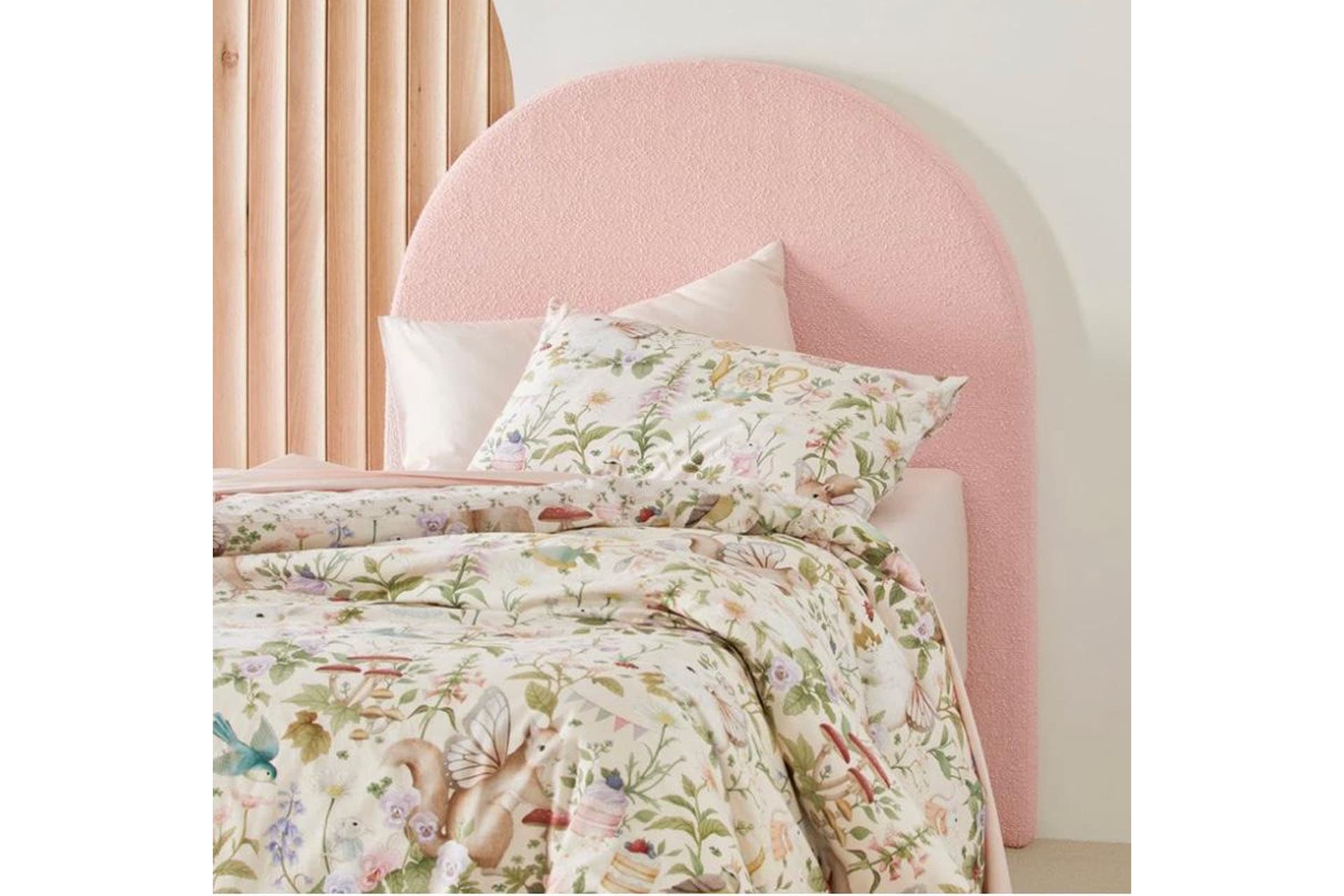 LİNDA BAZA BAŞLIĞI, PEMBE