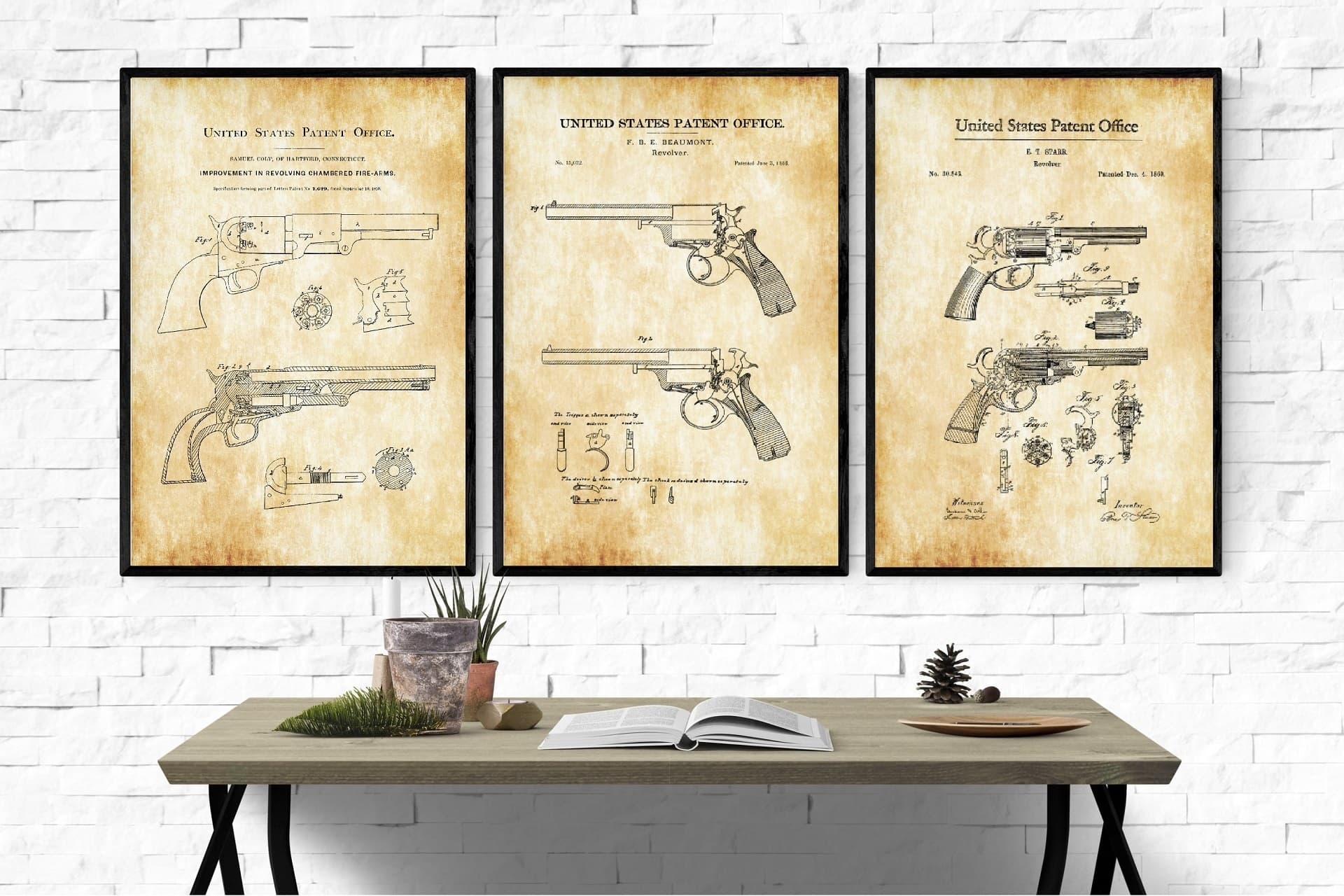 AHŞAP ÇERÇEVELİ VİNTAGE TABLO SETİ, GUNS 1, 50X70