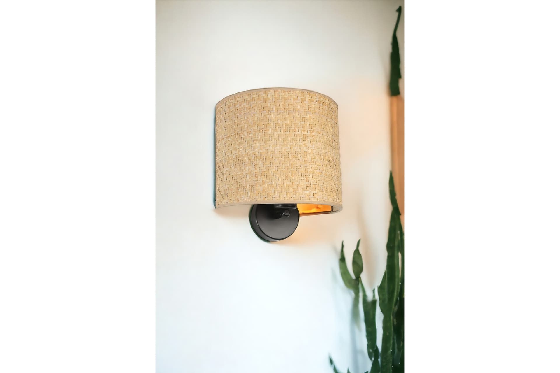 HASIR RATTAN ABAJURLU OVAL APLİK